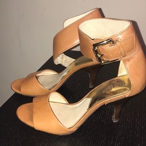 MK heels